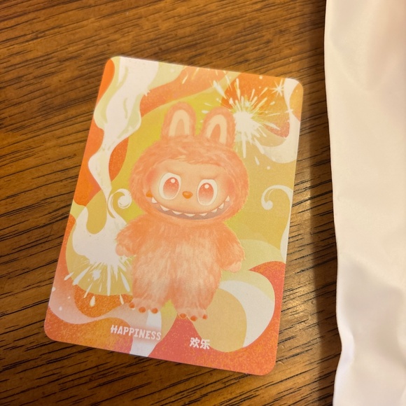 POP MART LABUBU - BIG INTO ENERGY (Happiness) - Picture 8 of 9